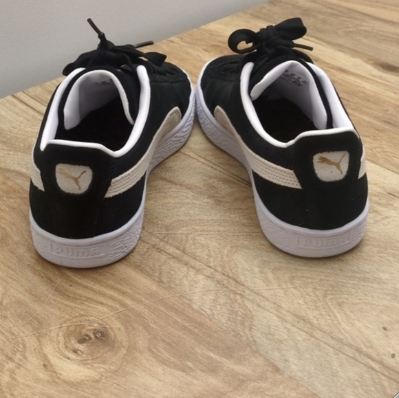 Puma Suede Classic, Black And White - Picture 4 of 5